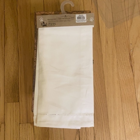 100% cotton pet themed tea towel 18” x 26” - Picture 2 of 4